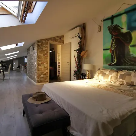 Konukevi Whitehome Conegliano