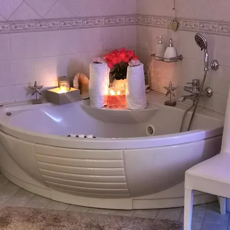 Whitehome 3*