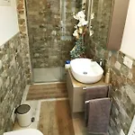 Whitehome Πανσιόν Κονελιάνο