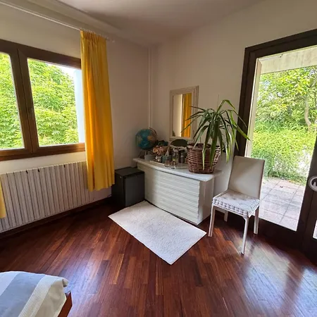 Whitehome