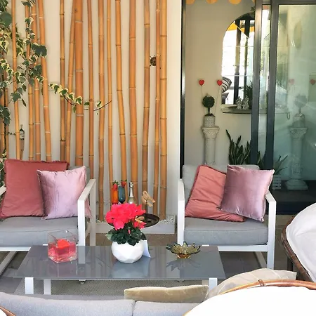 Whitehome Guest house